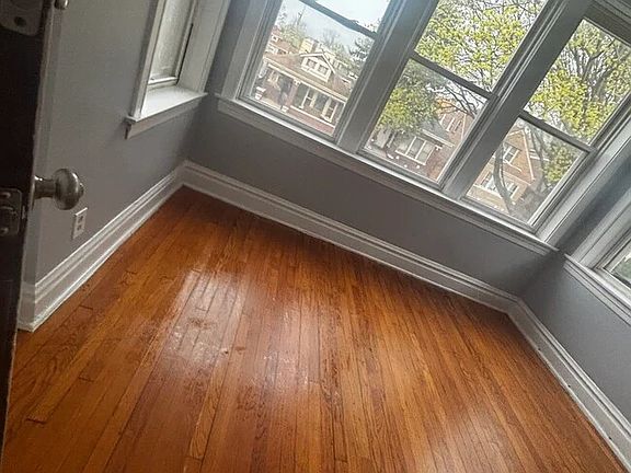 5th image of 6546 S Rockwell St