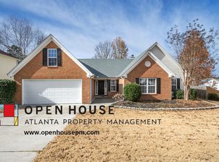 3998 Duncan Ives Dr, Buford, GA 30519