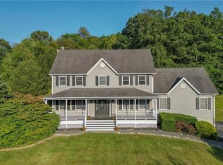 5 Gondolfo Dr, Newburgh, NY 12550