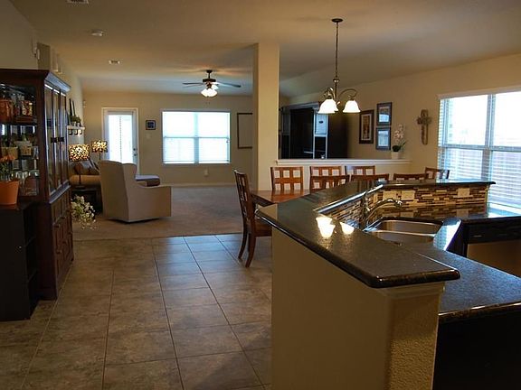 4th image of 105 Althea Dr