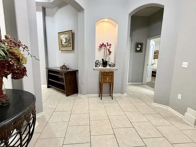 2109 Cardinales Ln — Photo 30