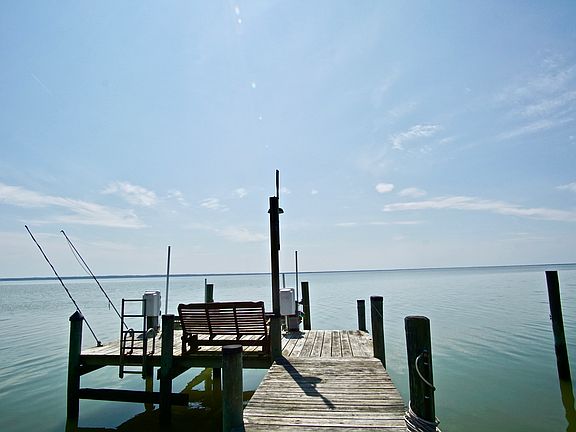 5th image of 15369 Potomac River Dr