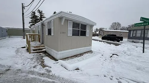 1335 Driftwood Aly #1335D Photo 1
