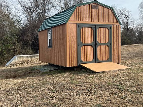 5th image of 42556 Anderson Ln