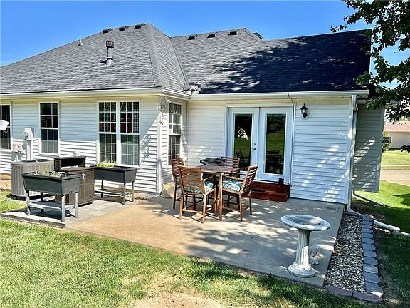 3rd image of 4506 S Heatherwood Dr