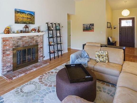 3rd image of 1280 Monte Vista Court
