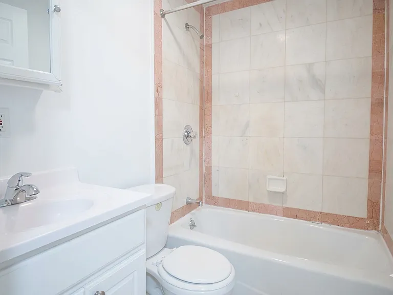 186 Orchard St #3FN — Photo 6