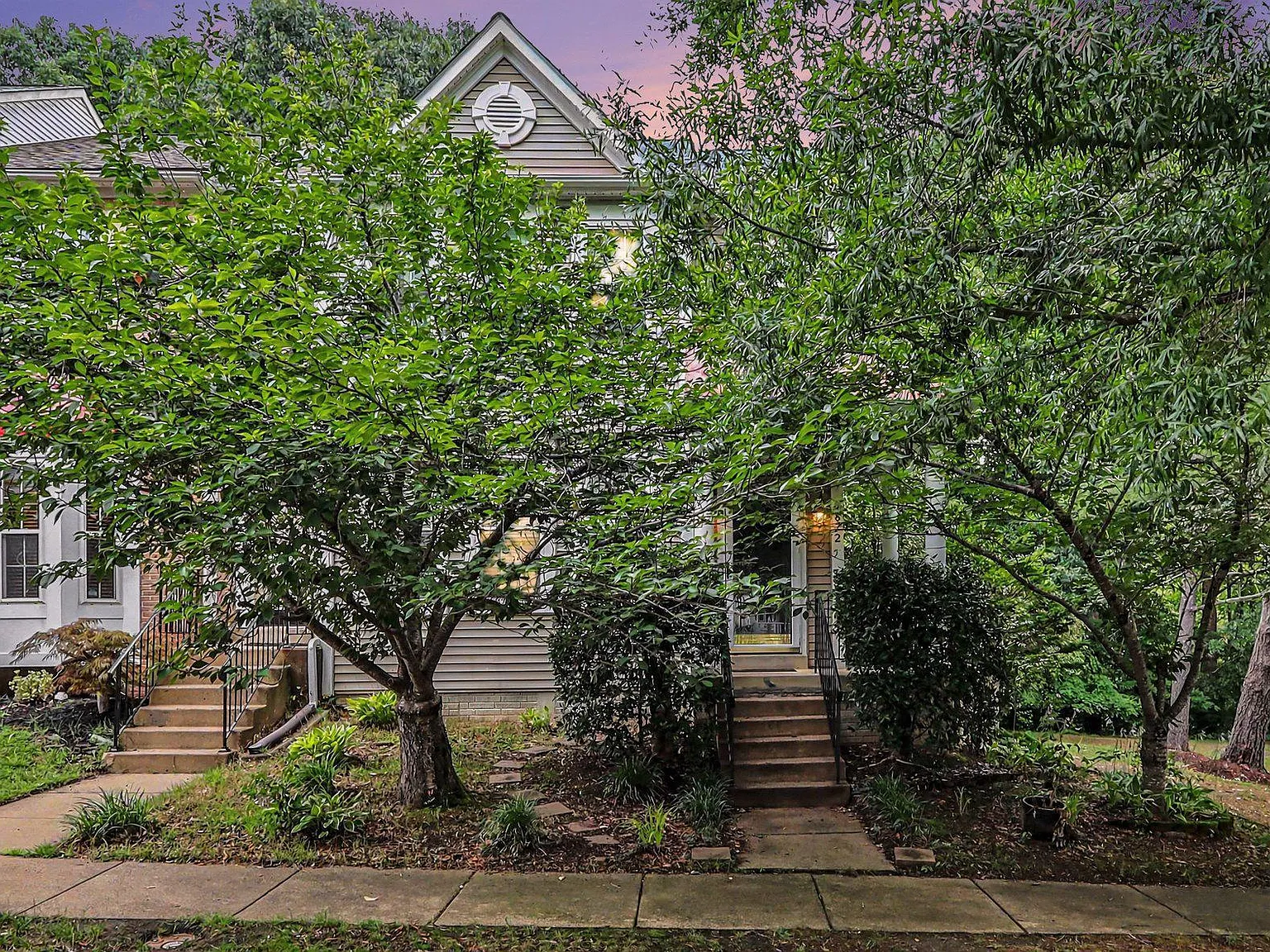 4 bed, 3.5 bath, 2103 sqft, $3,045 — Photo 2