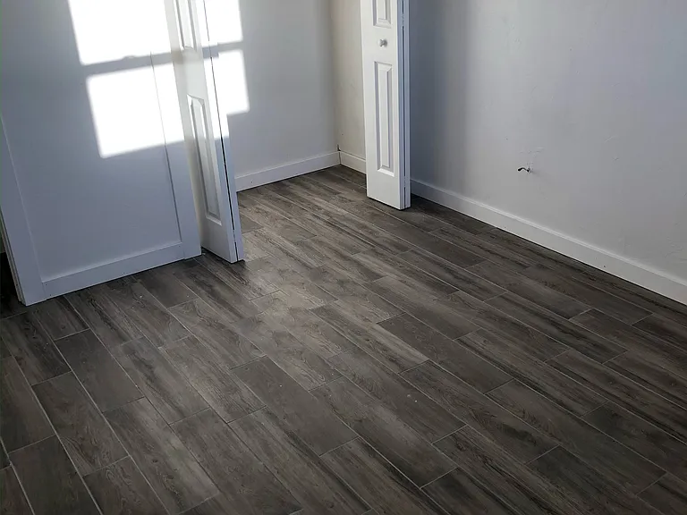2512 Yorkshire Ave — Photo 10