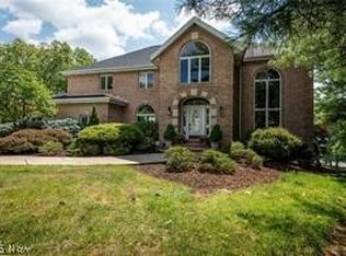 2714 Tulip St NE, Canton, OH