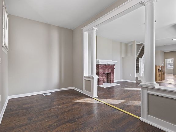 5th image of 4017 Hayward Ave