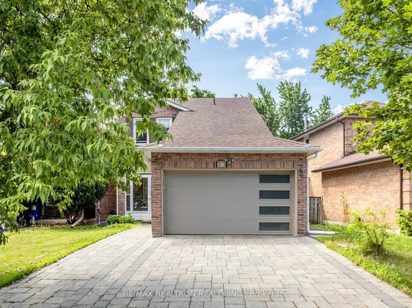 23 Don Head Village Blvd, Richmond Hill, ON L4C 7M4