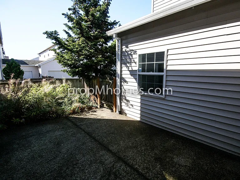 15045 SE Elm Park Dr — Photo 21