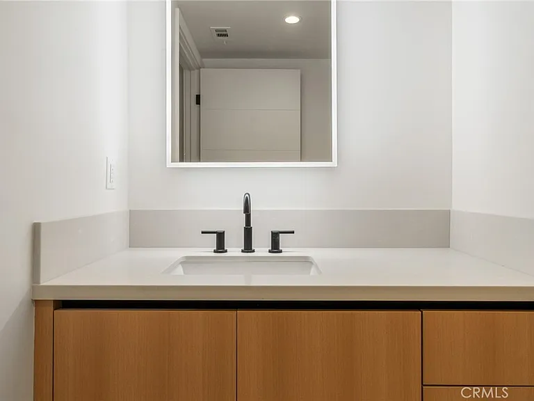 7510 Sepulveda Blvd #101 — Photo 15