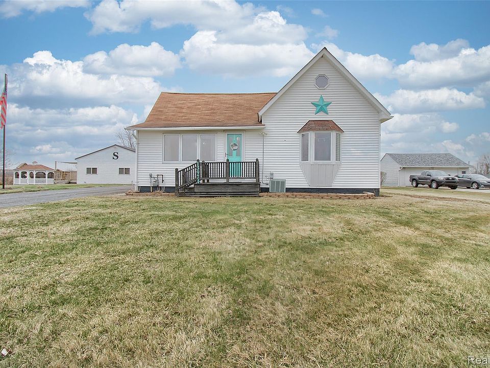 1st image of 13974 Carleton West Rd