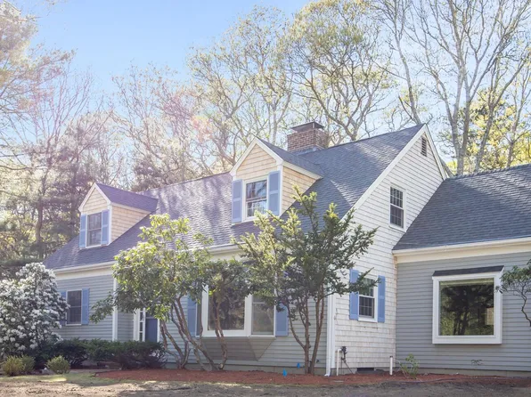 1118 Bumps River Road, Centerville, MA 02632