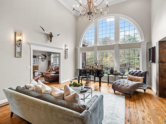 5th image of 233 River Ridge Rd