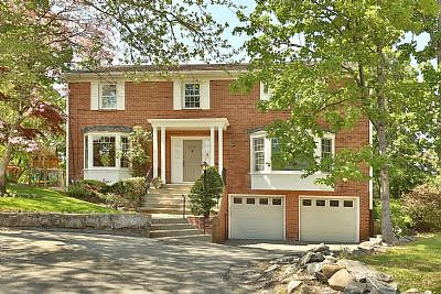 2nd image of 5439 Arlington Ave