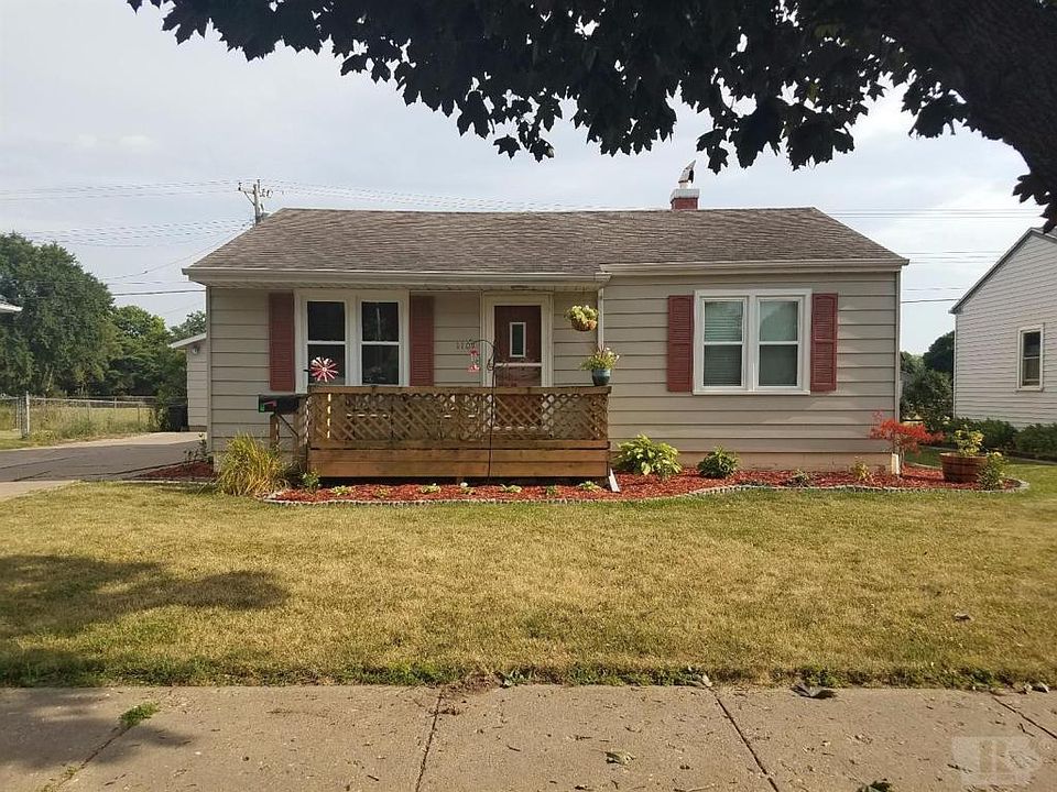 1st image of 1101 Parkway Dr