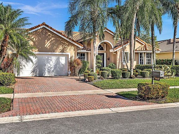 3rd image of 7868 Bridlington Drive
