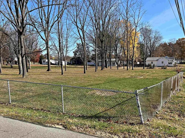 NW 11th St, Washington, IN 47501