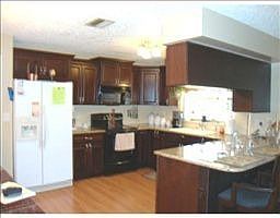 2nd image of 2460 Beacon Groves Blvd