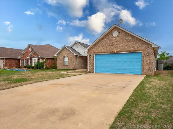 1407 Sweetgum Pl, McAlester, OK 74501
