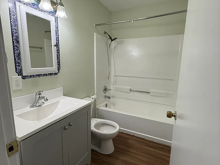 2030 Harold Ave — Photo 5