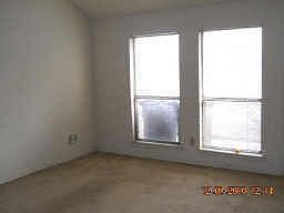 4th image of 10614 Lone Pine Ln