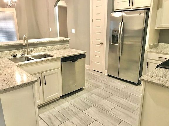 3rd image of 5385 Riverstone Dr