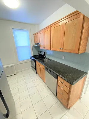 Rented by Rizos Realty Corp | media 10