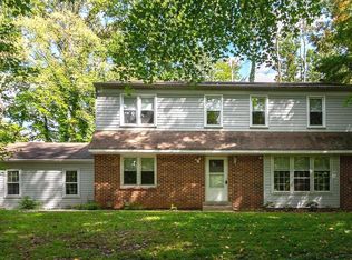 2137 Darby Creek Rd, Havertown, PA 19083