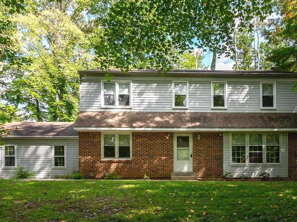 2137 Darby Creek Rd, Havertown, PA 19083