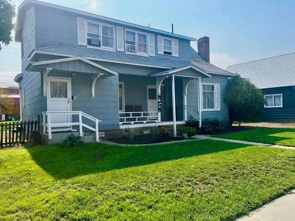 208 Cottage Ave APT 1, Cashmere, WA 98815
