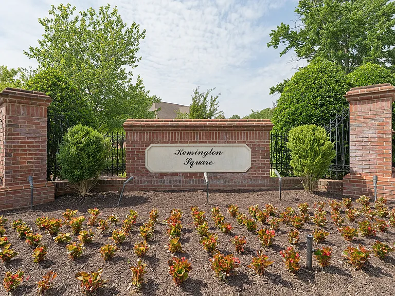 12810 Falcon Wood Pl — Photo 30