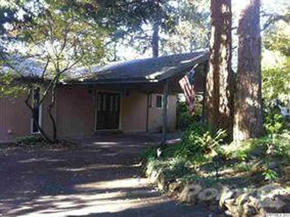 2230 Emmet Dr NW, Salem, OR 97304