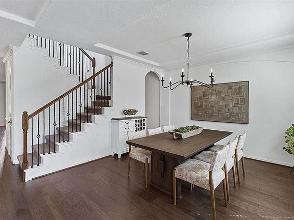 3rd image of 12512 Altamira St