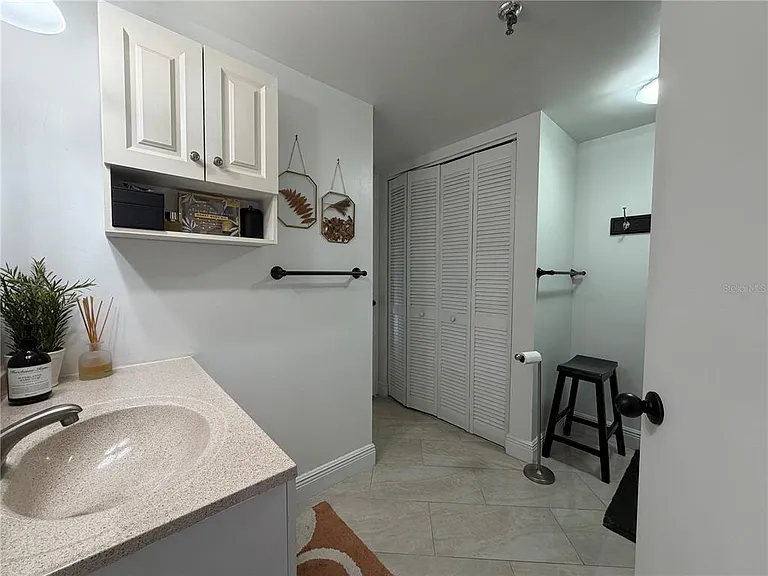 400 E Colonial Dr #1604 — Photo 10