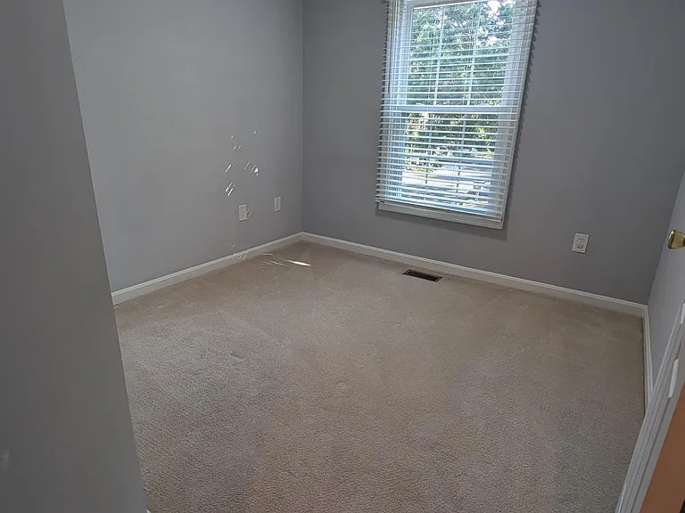 19031 Gallop Dr — Photo 15