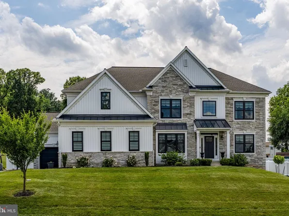 331 Cardinal Ct, East Earl, PA 17519