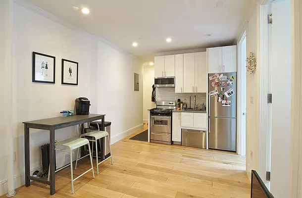 Rented by Julianna Realty Corp | media 8