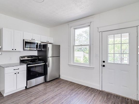 3rd image of 322 E Ross Ave #1