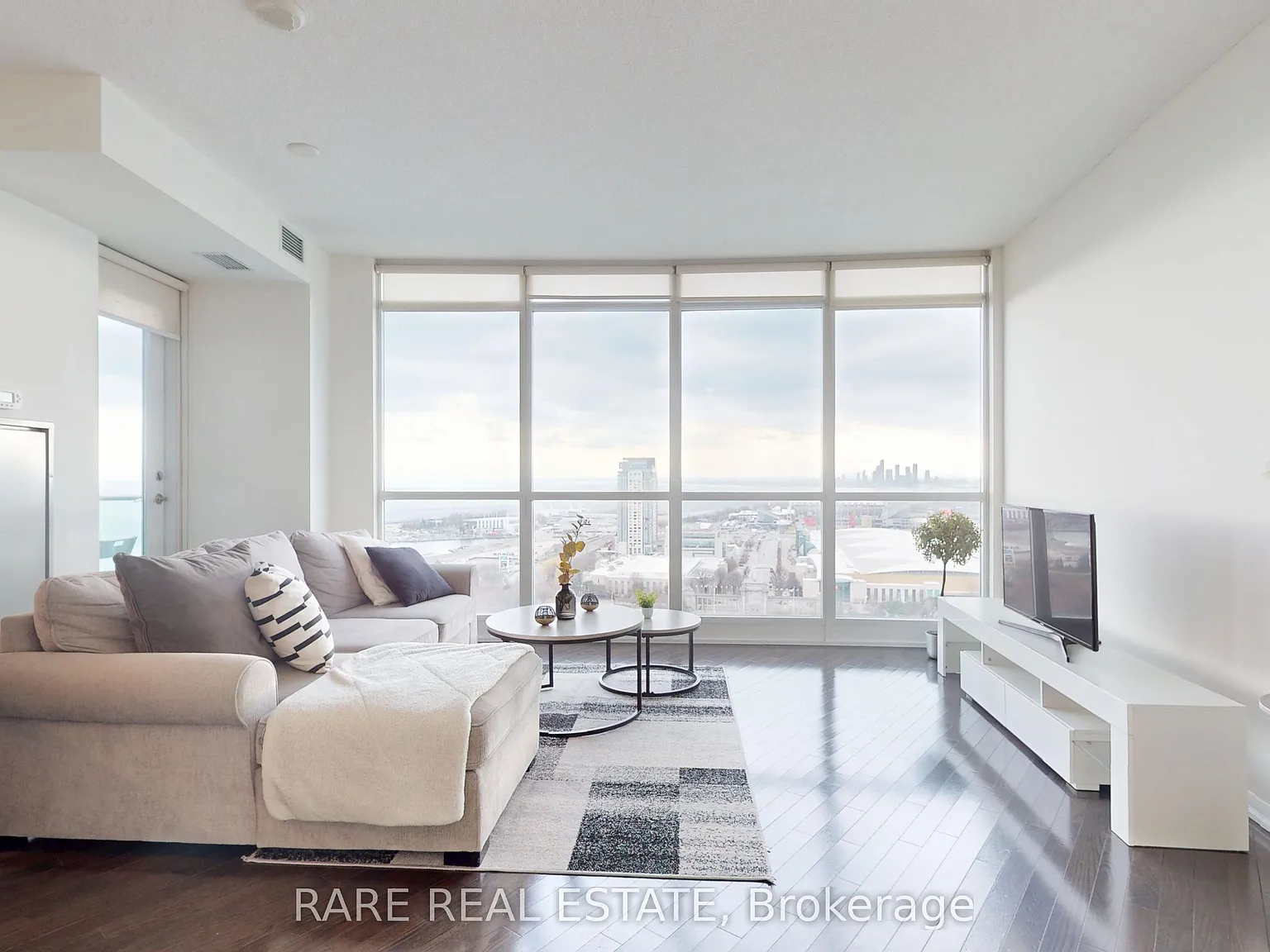 2 bed, $4,500 — Photo 2