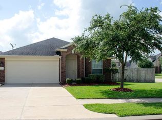 2 Palmdale Ln, Manvel, TX 77578