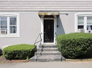 9 West St APT 4S, Bristol, RI 02809