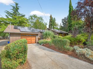 740 Park St, Ashland, OR 97520