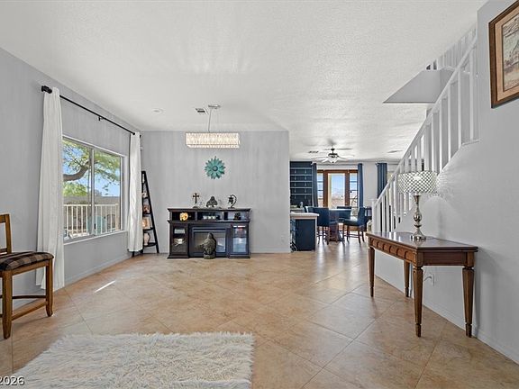 5th image of 8181 Petunia Flower Way