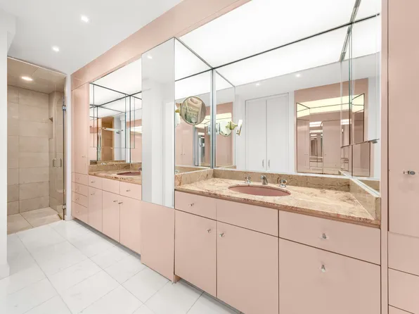 860 Park Avenue image 13 of 19