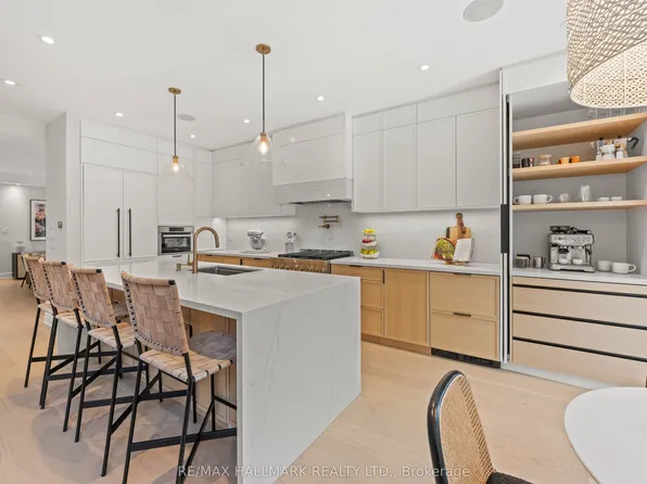 42 Yarden Dr, Vaughan, ON L6A 0W5