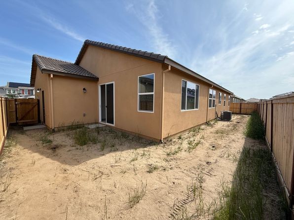 6308 Sun Haven St, Hughson, CA 95326